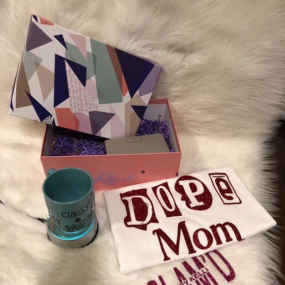 Love Box - Picture 4 of 4